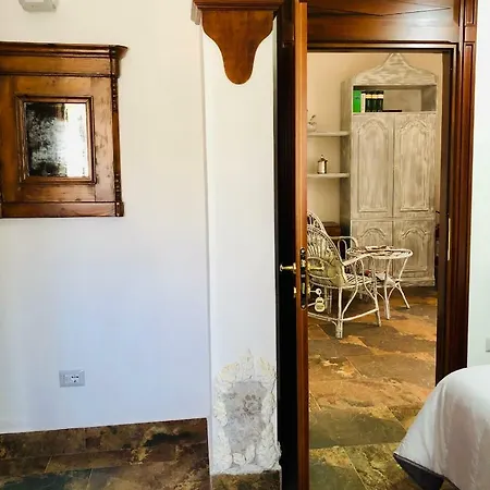 Domo All'Antico Borgo Oristano Buitenkant foto